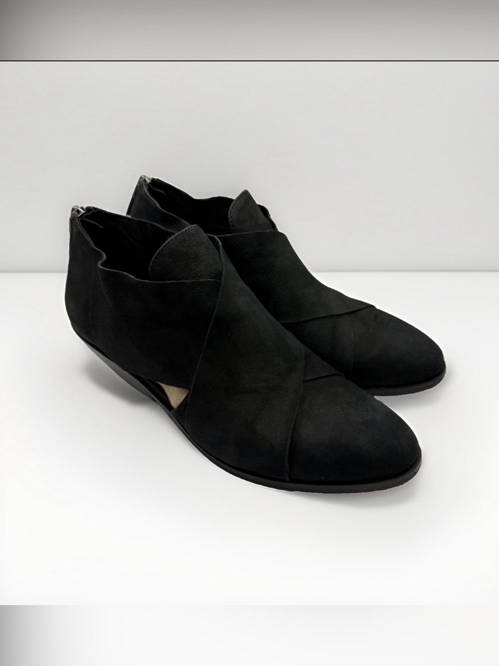 Eileen Fisher Booties Sz 7.5 Black Nubuck Leather 'Even' Women's MSRP $258